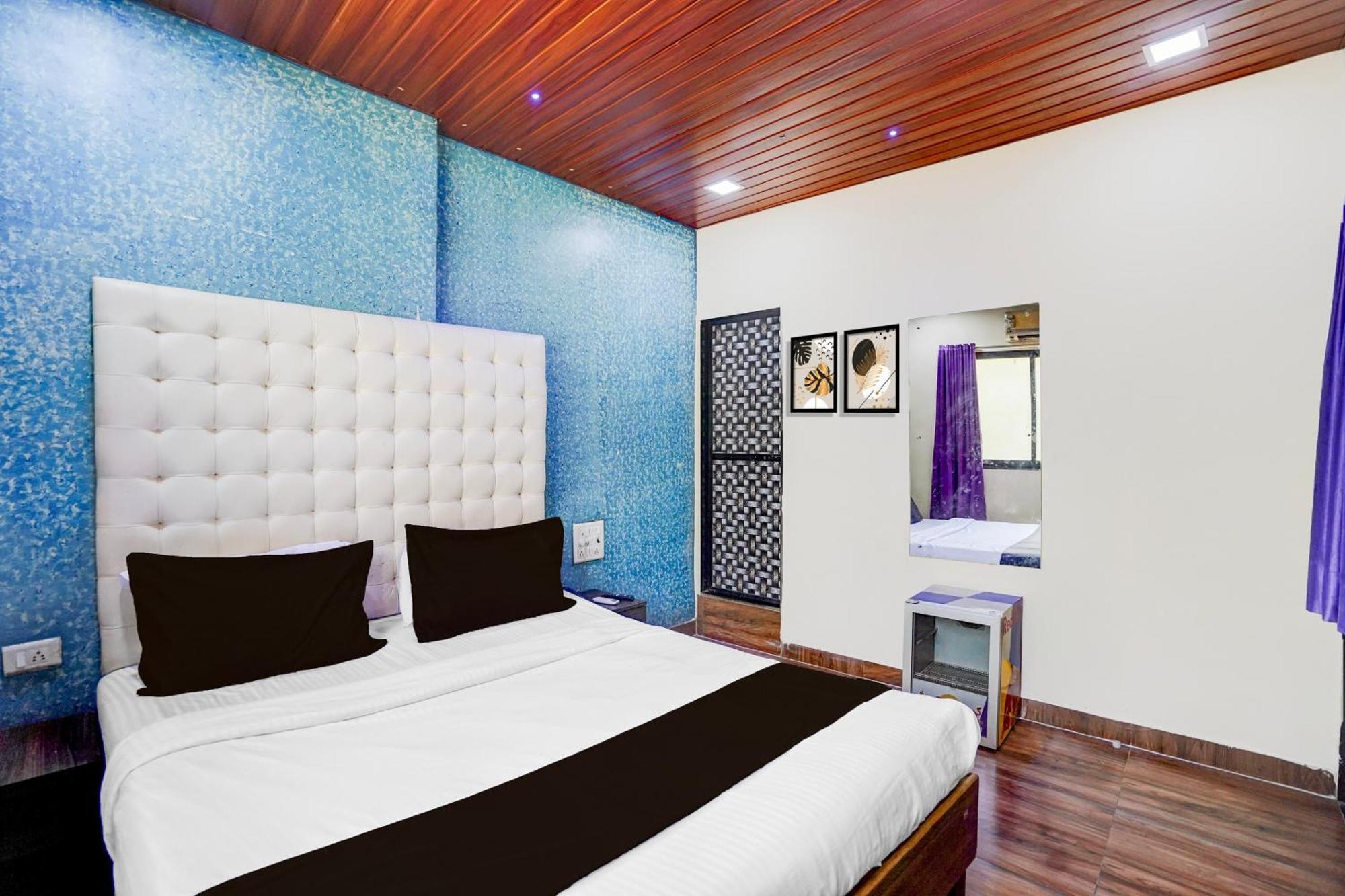 Hotel O The Om Sai Residency Bombay Exterior foto